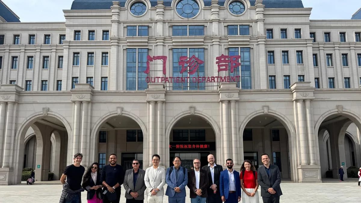 Presidente do Cosems-MG cumpre agenda internacional na China
