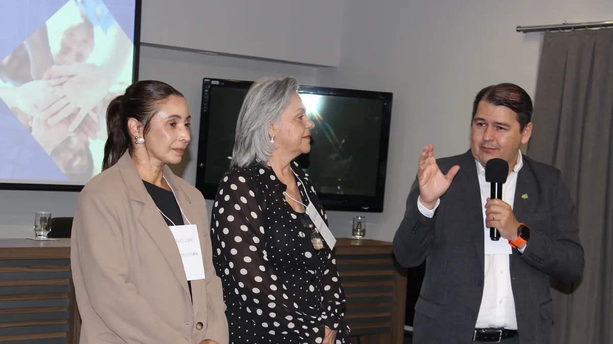 Cosems-MG recebe primeiras oficinas de Insulinoterapia no estado