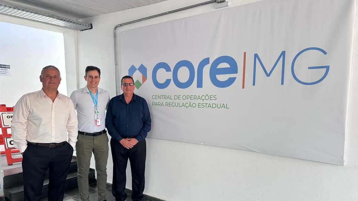 Presidente e vice-presidente do Cosems-MG visitam a Central de Regulação do Estado; SES-MG presta esclarecimentos sobre a atual situação da CORE aos gestores de saúde